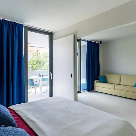 Zefiro Com Design, Large Terrace, Bike, Near And Thermal * Grado